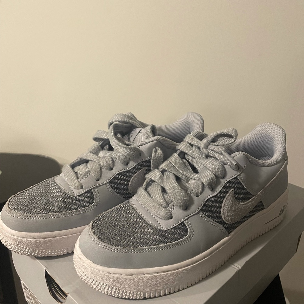 Nike Air Force 1 LV8 GS